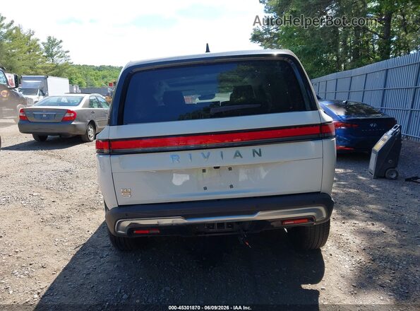 7PDSGABA6RN042505 2024 RIVIAN R1S White 