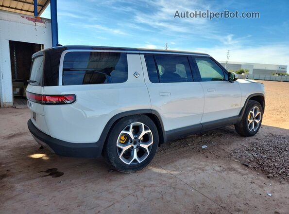 7PDSGABA7RN036714 2024 RIVIAN R1S White უკანა მარჯვენა