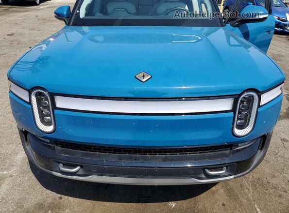 7PDSGABA9RN033281 2024 RIVIAN R1S Blue Widok komory silnika