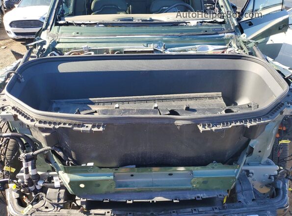 7PDSGABL7PN003291 2023 RIVIAN R1S Green Vista interior trasera