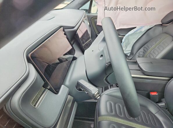 7PDSGBBA2SN052850 2025 RIVIAN R1S Silver 