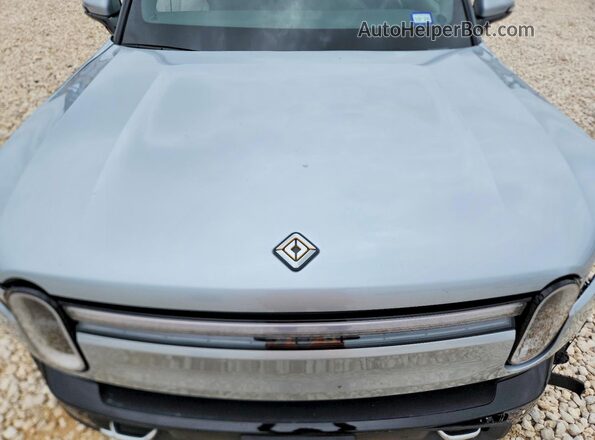 7PDSGBBA2SN052850 2025 RIVIAN R1S Silver 