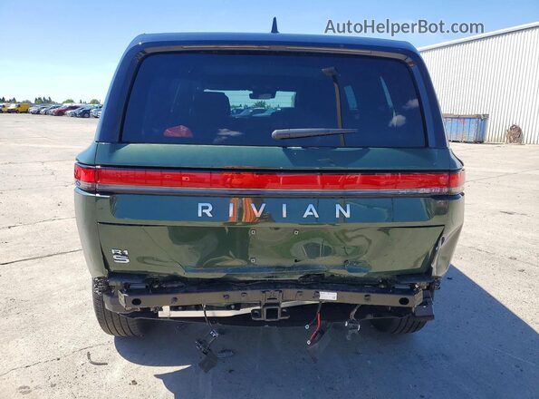7PDSGCBA0TN080413 2026 RIVIAN R1S Зеленый Вид сзади