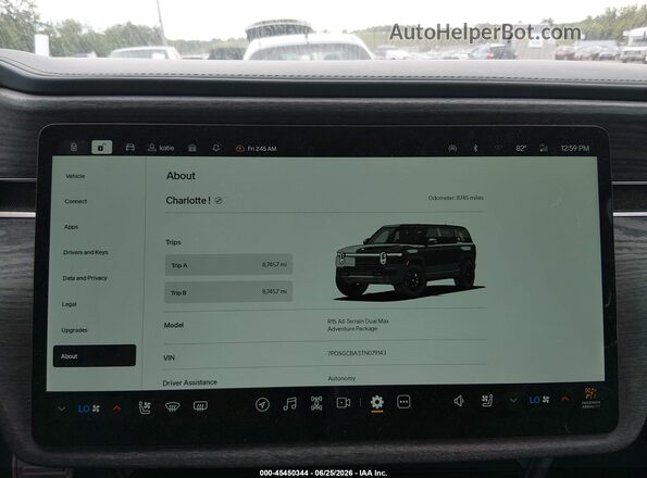 7PDSGCBA3TN079143 2026 RIVIAN R1S Black Vista de los asientos traseros