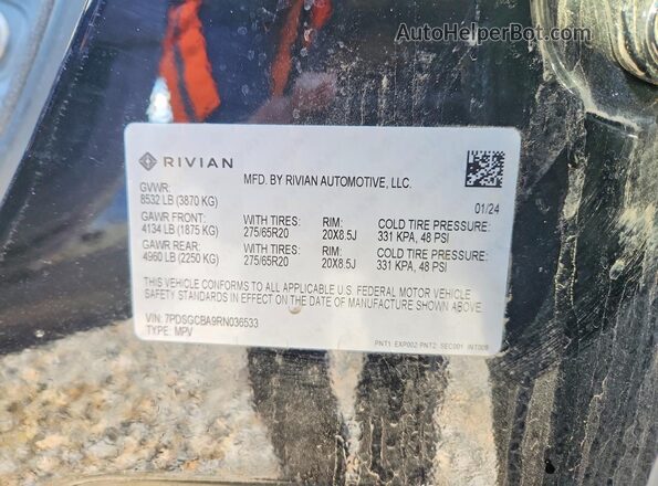 7PDSGCBA9RN036533 2024 RIVIAN R1S Black Панорамний вид салону 360°