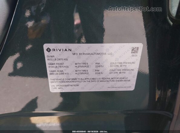 7PDSGGBA9TN076206 2026 RIVIAN R1S Green Engine compartment view