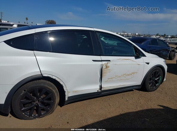 7SAXCBE56NF328928 2022 TESLA MODEL X Белый Вид спереди