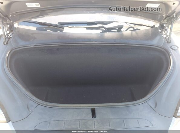 7SAXCBE58TF481775 2026 TESLA MODEL X Silver Вид ззаду