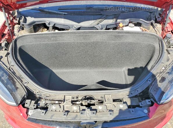7SAXCBE59TF473345 2026 TESLA MODEL Бордовый Вид подкапотного пространства