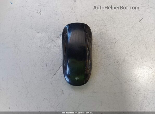 7SAXCBE60NF343904 2022 TESLA MODEL X Черный Вид панели приборов