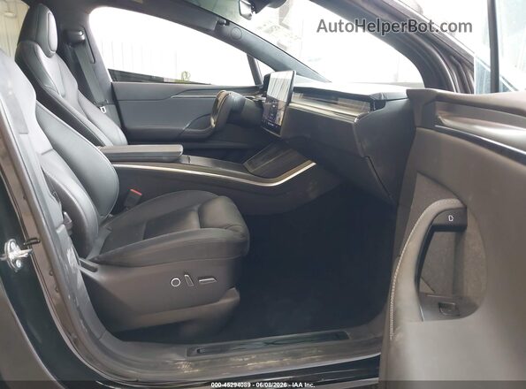 7SAXCBE60NF343904 2022 TESLA MODEL X Черный Вид салона спереди
