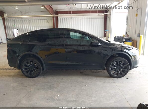 7SAXCBE60NF343904 2022 TESLA MODEL X Черный Панорамный вид салона 360°