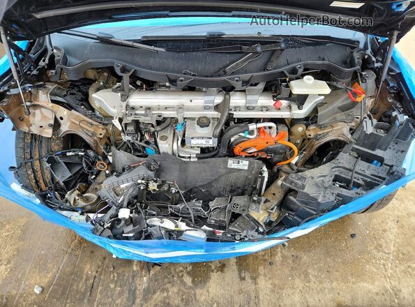 7SAXCBE62RF440396 2024 TESLA MODEL Черный Вид задней части салона