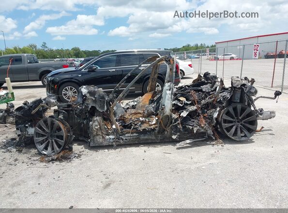 7SAXCBE69NF340581 2022 TESLA MODEL X Белый Вид задней части салона