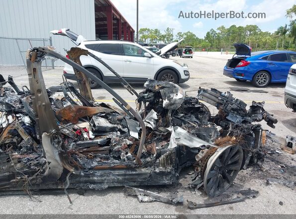 7SAXCBE69NF340581 2022 TESLA MODEL X Белый Вид сзади