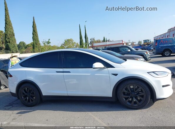 7SAXCDE51NF358902 2022 TESLA MODEL X Белый Панорамный вид салона 360°