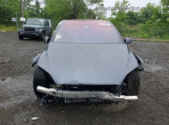 7SAXCDE54RF445506 2024 TESLA MODEL Charcoal Widok z przodu