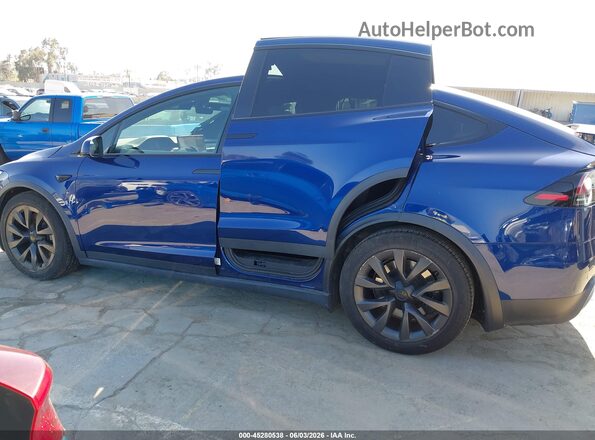 7SAXCDE59PF386840 2023 TESLA MODEL X Dark Blue Панорамный вид салона 360°