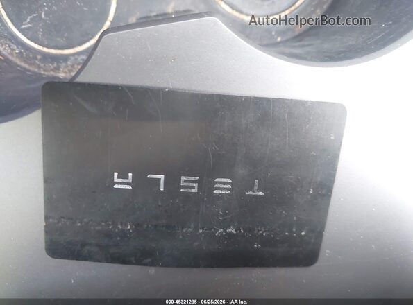 7SAYGAEE0NF377366 2022 TESLA MODEL Y Серый Вид панели приборов