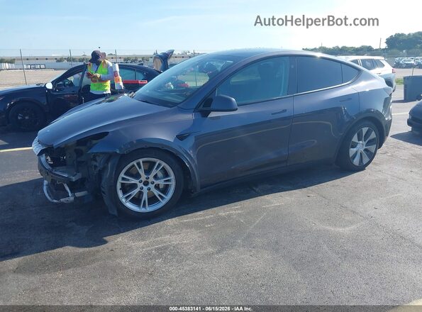7SAYGAEE1PF791968 2023 TESLA MODEL Y Gray Front left