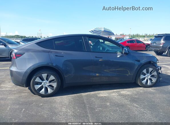 7SAYGAEE1PF791968 2023 TESLA MODEL Y Gray Rear interior view