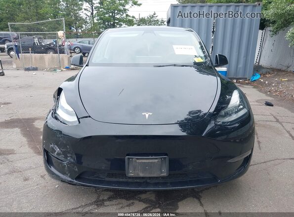 7SAYGAEE2NF388417 2022 TESLA MODEL Y Black Սալոնի հետևի տեսք