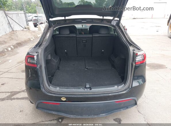 7SAYGAEE2NF388417 2022 TESLA MODEL Y Black 