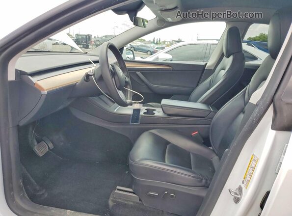 7SAYGAEE2PF792918 2023 TESLA MODEL White Front interior view