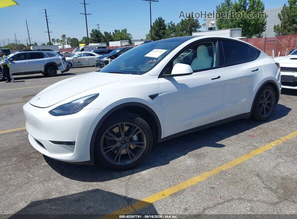 7SAYGAEE2RF111773 2024 TESLA MODEL Y White Передня ліва чверть
