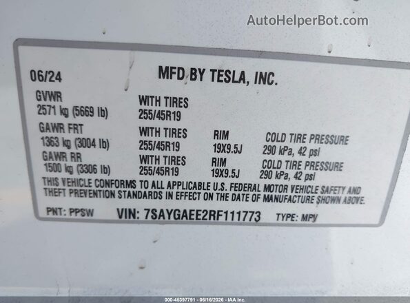7SAYGAEE2RF111773 2024 TESLA MODEL Y White Вид підкапотного простору