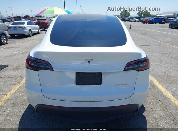 7SAYGAEE2RF111773 2024 TESLA MODEL Y White 