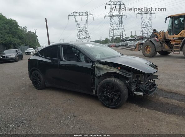 7SAYGAEE3NF314147 2022 TESLA MODEL Y Black 