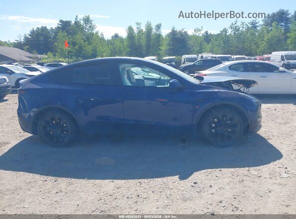7SAYGAEE4NF314416 2022 TESLA MODEL Y Blue Vista interior trasera