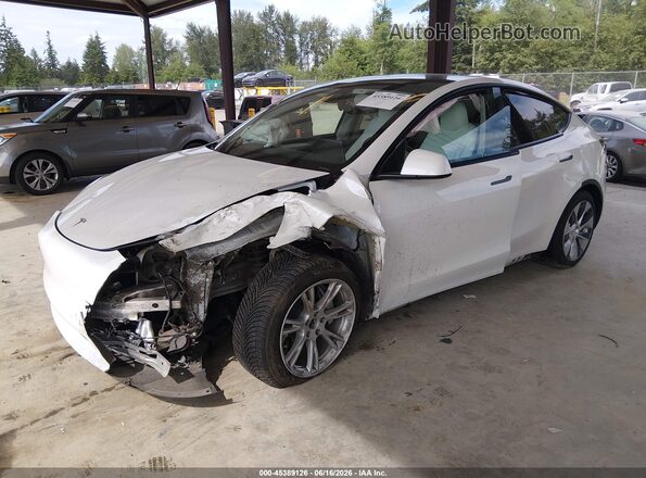 7SAYGAEE4PF827006 2023 TESLA MODEL Y White Передня ліва чверть