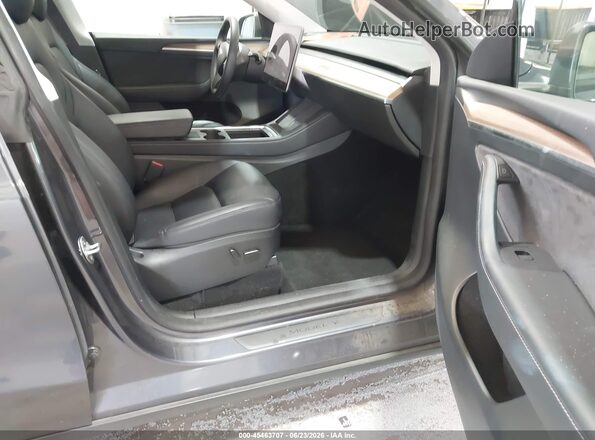 7SAYGAEE4PF835123 2023 TESLA MODEL Y Gray Սալոնի դիմացի տեսք