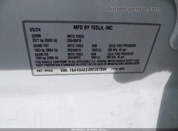 7SAYGAEE4RF201894 2024 TESLA MODEL Y White Engine compartment view