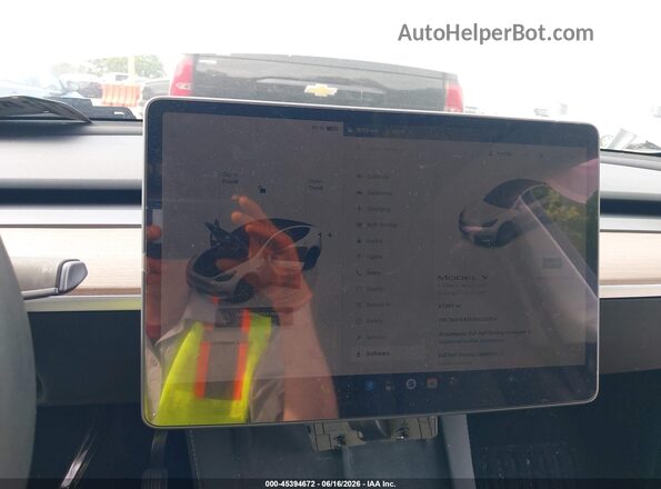 7SAYGAEE4RF201894 2024 TESLA MODEL Y White 