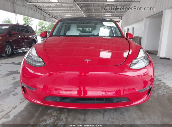 7SAYGAEE5PF586685 2023 TESLA MODEL Y Red Dashboard view