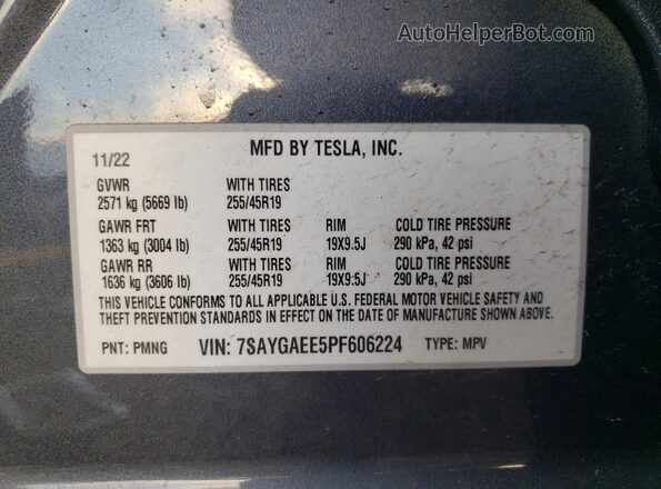 7SAYGAEE5PF606224 2023 TESLA MODEL Gray Widok komory silnika