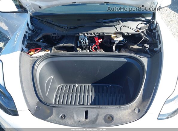 7SAYGAEE5PF806780 2023 TESLA MODEL Y White Rear view