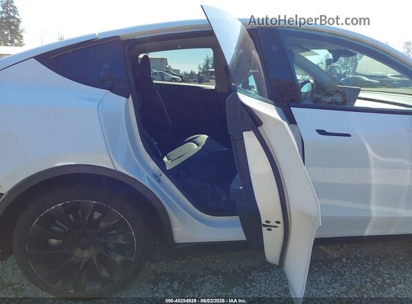 7SAYGAEE5PF806780 2023 TESLA MODEL Y White VIN sticker view