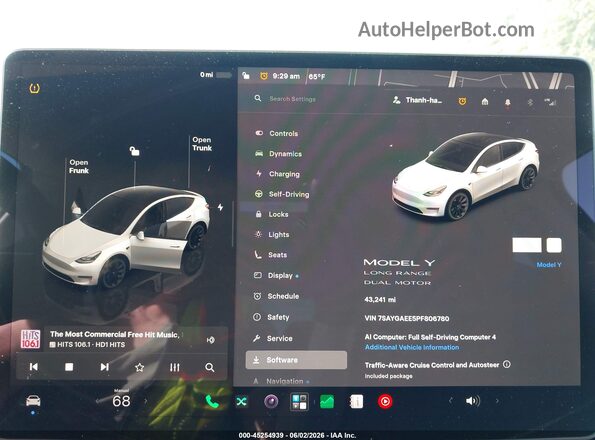 7SAYGAEE5PF806780 2023 TESLA MODEL Y White Rear seats view