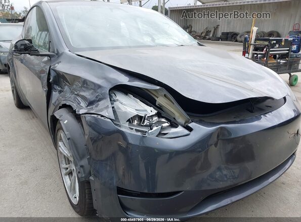 7SAYGAEE5PF909942 2023 TESLA MODEL Y Gray Vista frontal