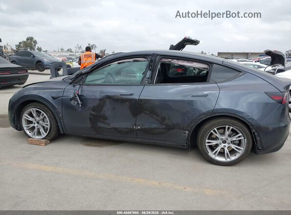 7SAYGAEE5PF909942 2023 TESLA MODEL Y Gray 