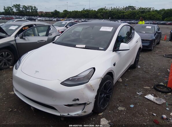 7SAYGAEE6RF157042 2024 TESLA MODEL Y Белый Передняя левая четверть