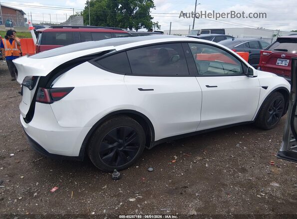 7SAYGAEE6RF157042 2024 TESLA MODEL Y Белый Вид задней части салона