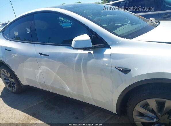 7SAYGAEE6TF604122 2026 TESLA MODEL Y Белый Вид щитка приборов