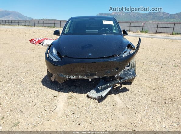 7SAYGAEE7NF505148 2022 TESLA MODEL Y Black წინა ხედი
