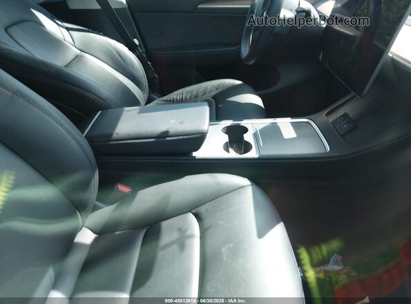 7SAYGAEE7RF063560 2024 TESLA MODEL Y Blue Սալոնի դիմացի տեսք