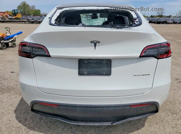 7SAYGAEE8PF583103 2023 TESLA MODEL White Հետևի տեսք